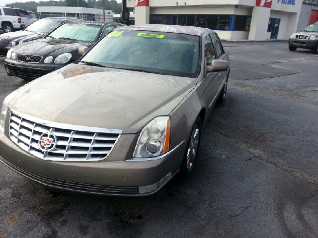 Cadillac DTS 2006 photo 1