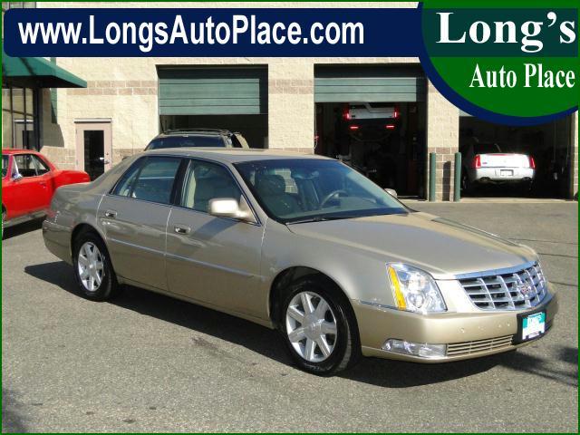 Cadillac DTS Lariat DVD Sedan