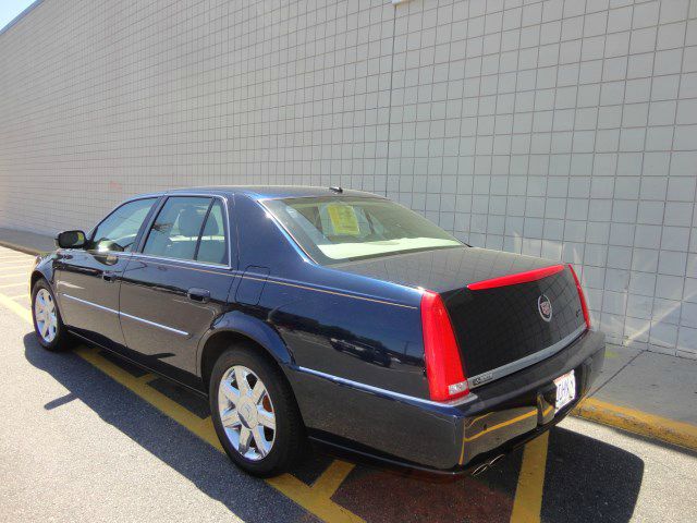 Cadillac DTS 2006 photo 3