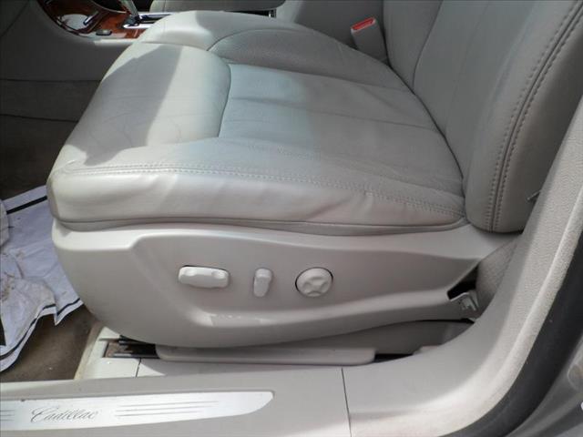 Cadillac DTS 2006 photo 3