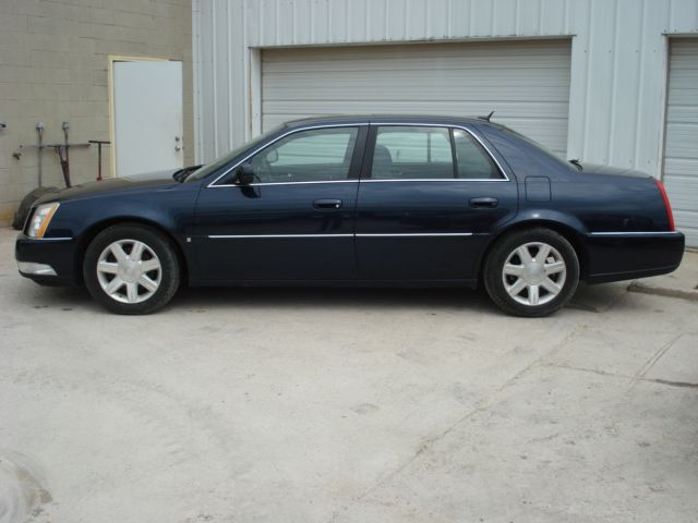 Cadillac DTS 2006 photo 10