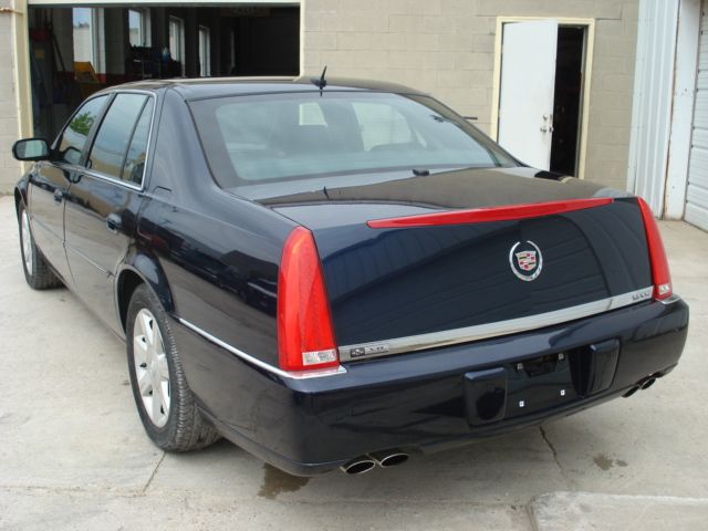 Cadillac DTS 2006 photo 6