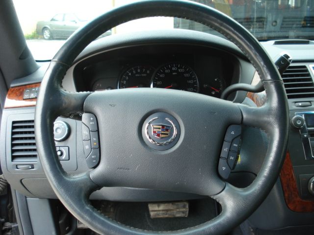 Cadillac DTS 2006 photo 8