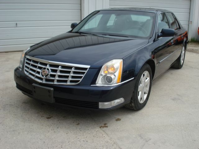 Cadillac DTS 2006 photo 9