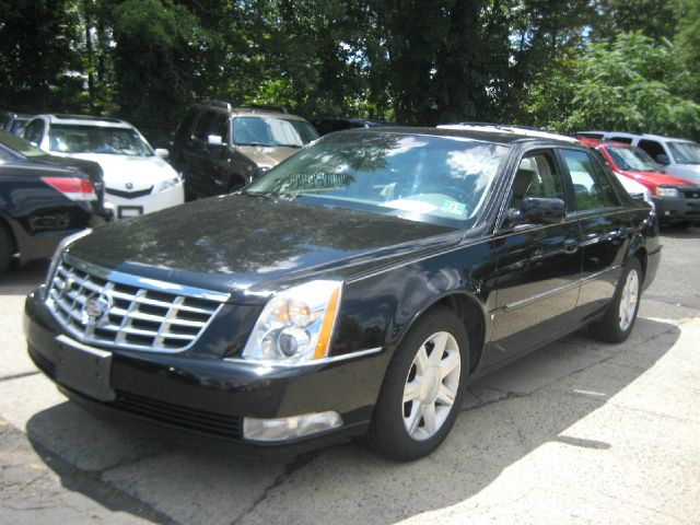 Cadillac DTS 3.5tl W/tech Pkg Sedan