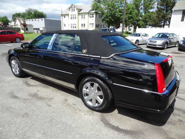 Cadillac DTS 2006 photo 3