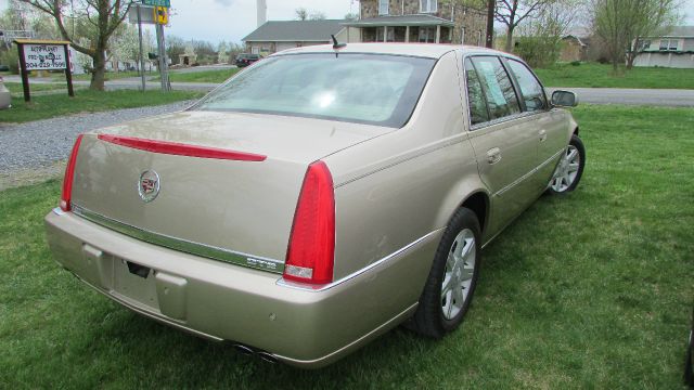 Cadillac DTS 2006 photo 15