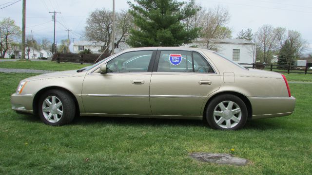 Cadillac DTS 2006 photo 16