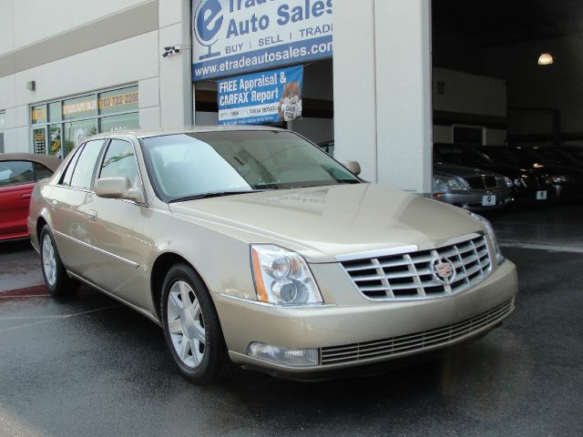 Cadillac DTS 3.5tl W/tech Pkg Sedan