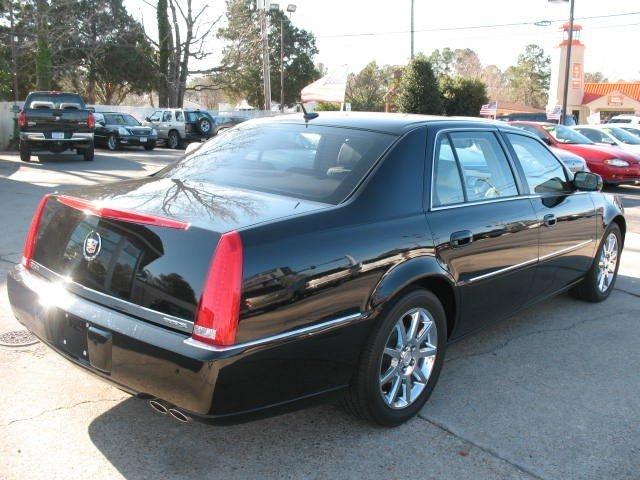 Cadillac DTS 2006 photo 3