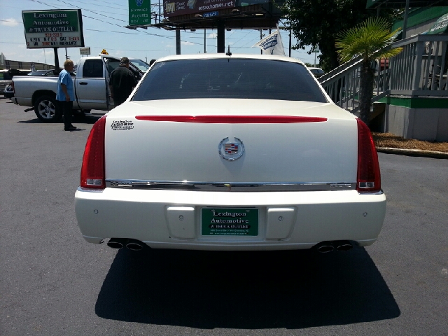 Cadillac DTS 2007 photo 3