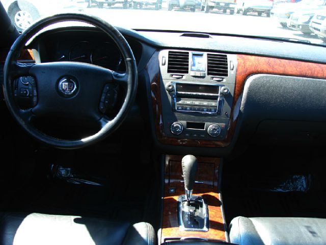 Cadillac DTS 2007 photo 6