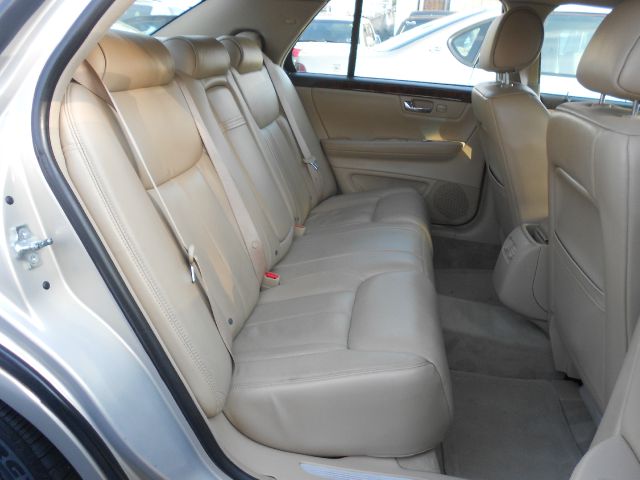 Cadillac DTS 3.5tl W/tech Pkg Sedan