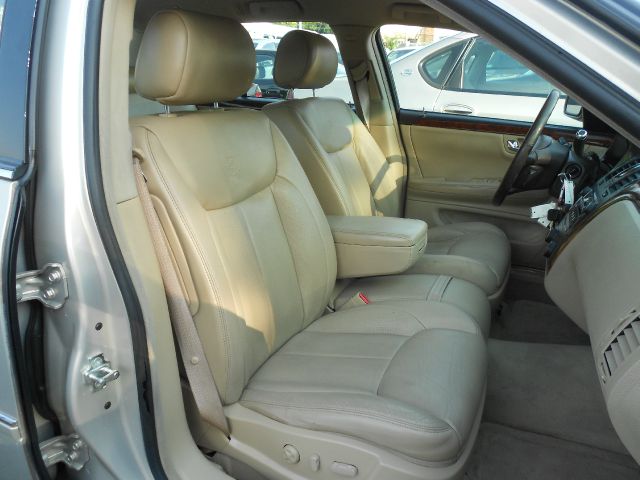 Cadillac DTS 2007 photo 2