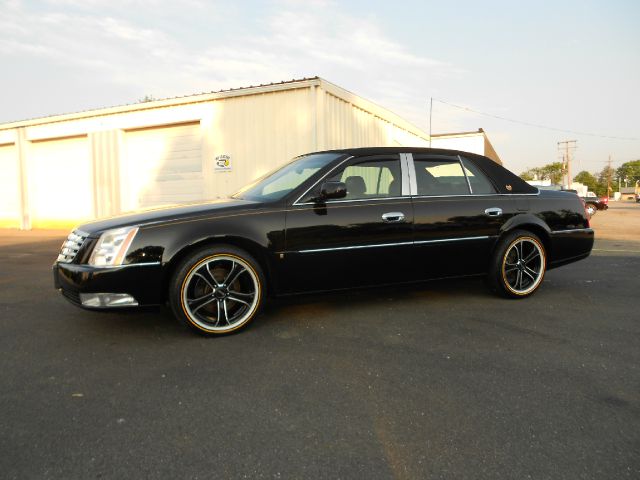 Cadillac DTS 2007 photo 3