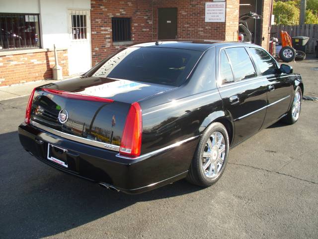 Cadillac DTS 2007 photo 4