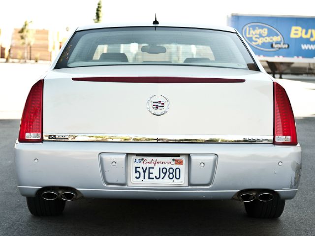 Cadillac DTS 2007 photo 4