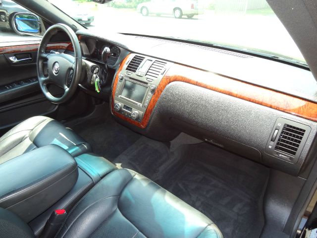 Cadillac DTS 2007 photo 10