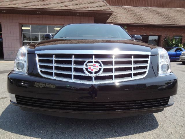 Cadillac DTS 2007 photo 12