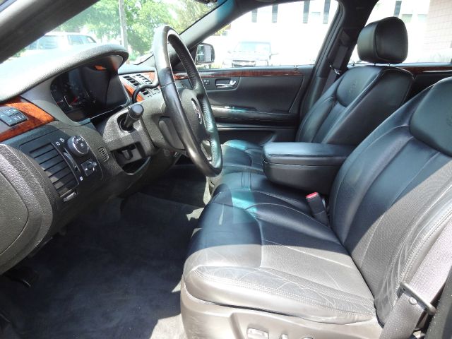 Cadillac DTS 2007 photo 13