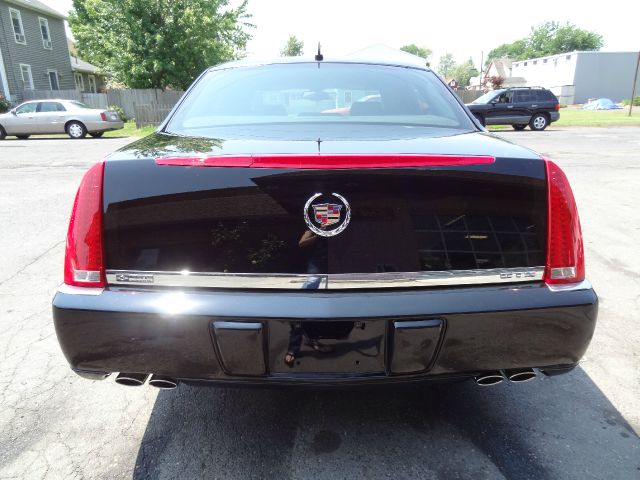 Cadillac DTS 2007 photo 26