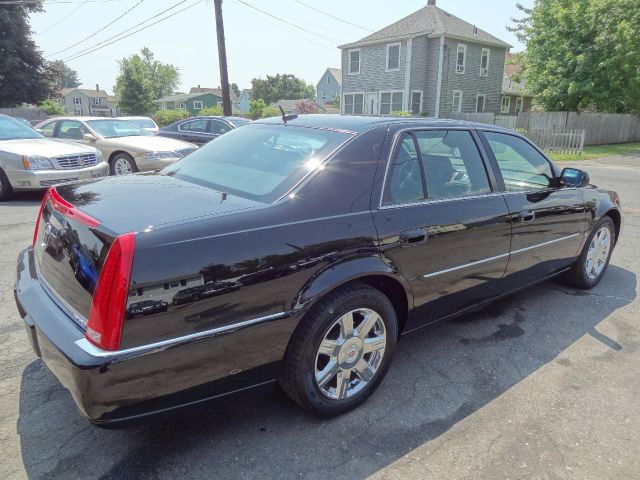 Cadillac DTS 2007 photo 3