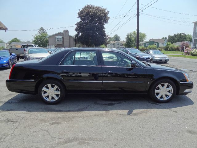 Cadillac DTS 2007 photo 8