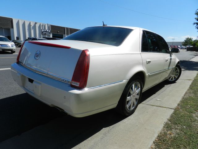 Cadillac DTS 2007 photo 3