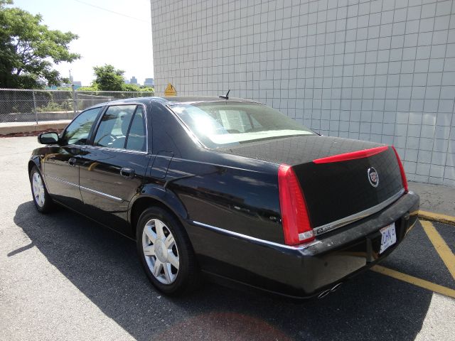 Cadillac DTS 2007 photo 4