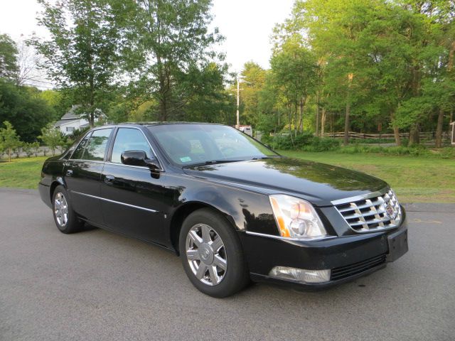 Cadillac DTS 2007 photo 14