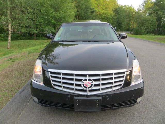 Cadillac DTS 2007 photo 16