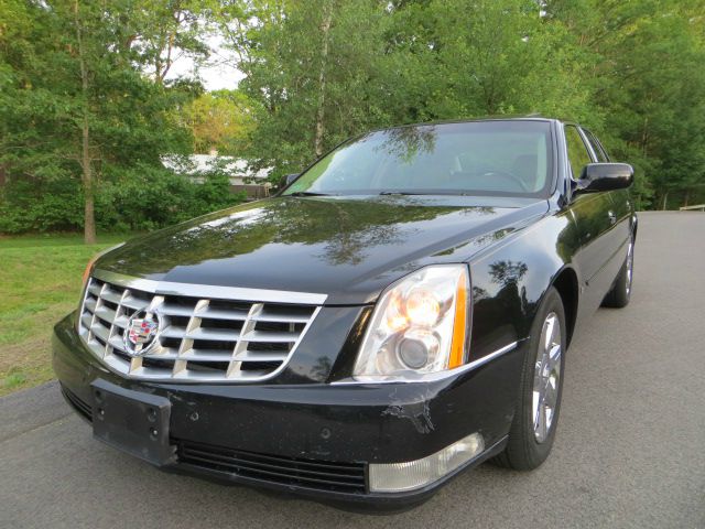 Cadillac DTS 2007 photo 18