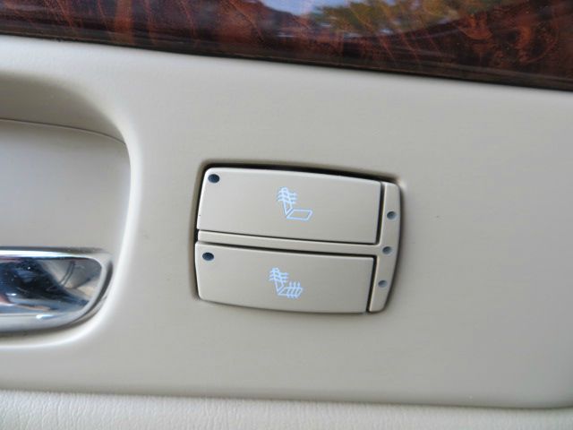 Cadillac DTS 2007 photo 29