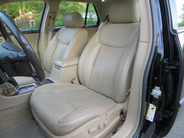 Cadillac DTS 2007 photo 35