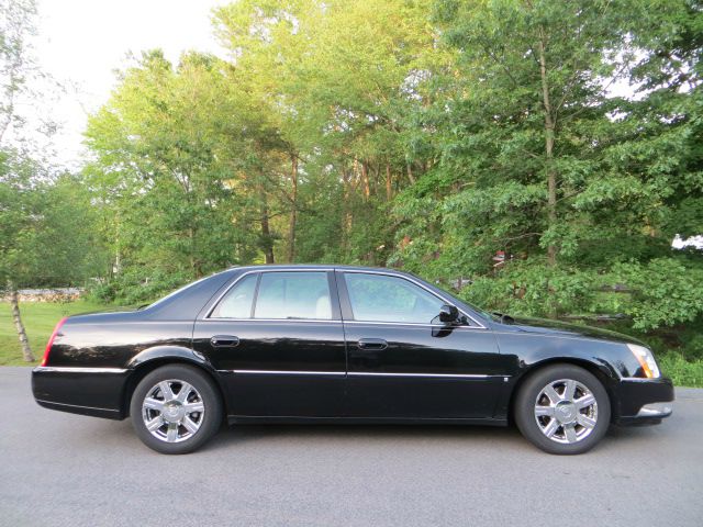 Cadillac DTS 2007 photo 49