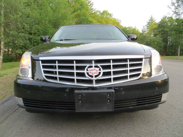 Cadillac DTS 2007 photo 52