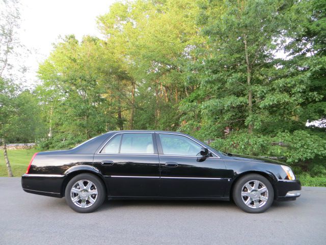 Cadillac DTS 2007 photo 8