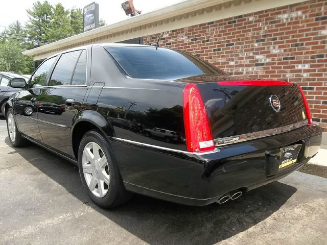 Cadillac DTS 2007 photo 3