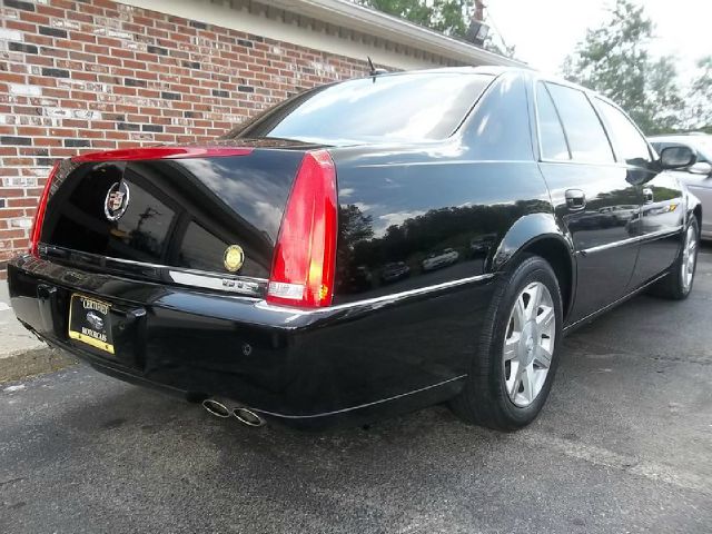 Cadillac DTS 2007 photo 4