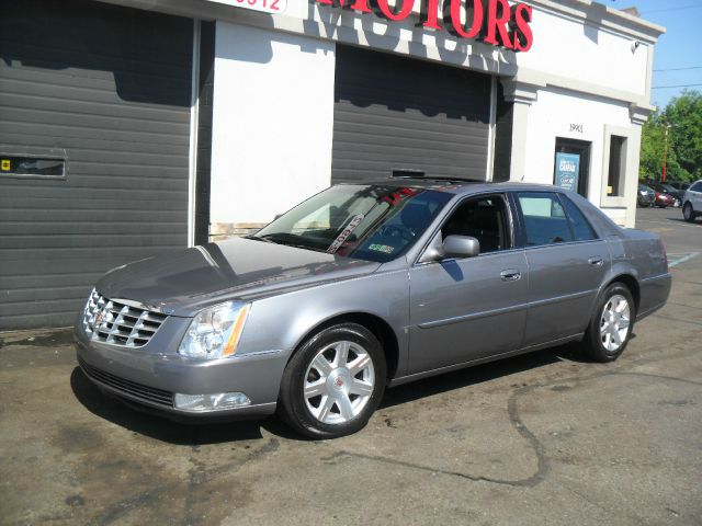 Cadillac DTS 2007 photo 1