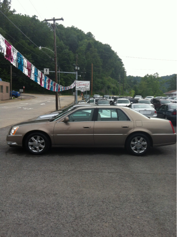 Cadillac DTS 2007 photo 2