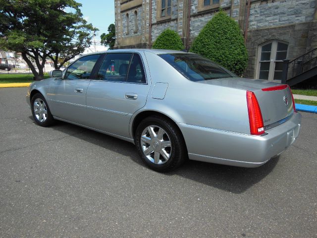 Cadillac DTS 2007 photo 3