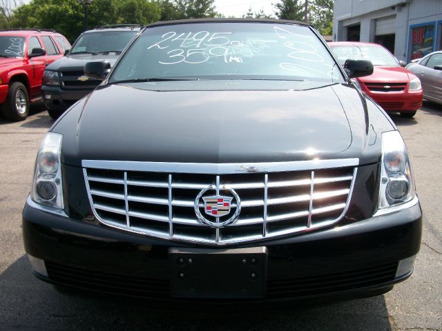 Cadillac DTS 2007 photo 2