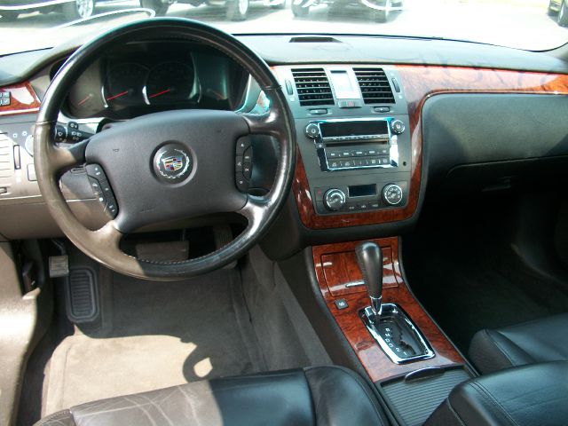 Cadillac DTS 2007 photo 4