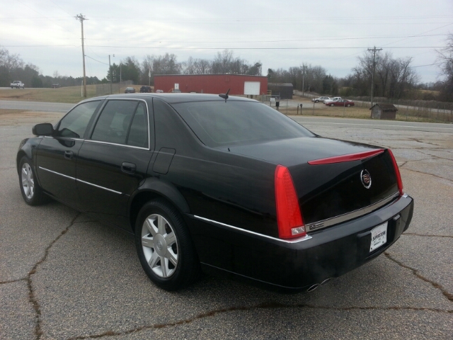 Cadillac DTS 2007 photo 1