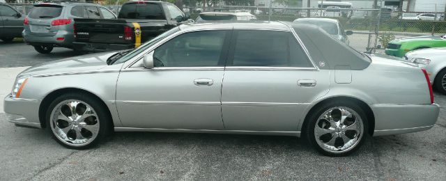 Cadillac DTS 2007 photo 4