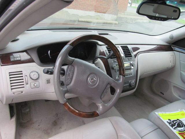 Cadillac DTS 2007 photo 1