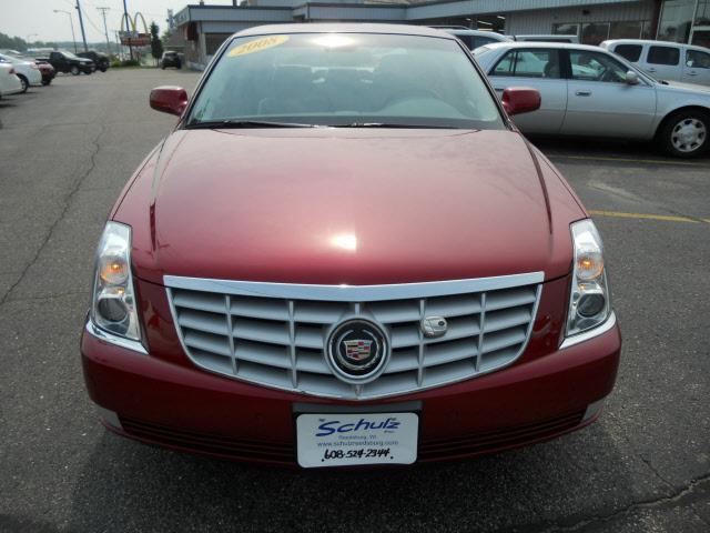 Cadillac DTS 2008 photo 1