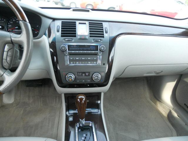 Cadillac DTS 2008 photo 4