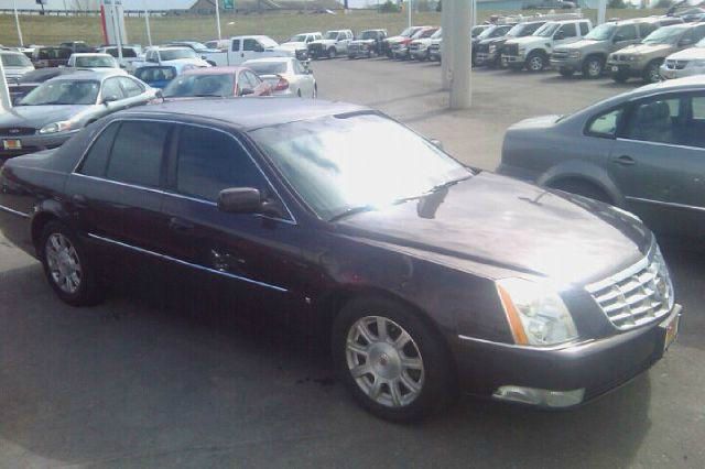 Cadillac DTS 2008 photo 3